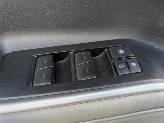 Used 2023 Toyota Highlander XLE image 26