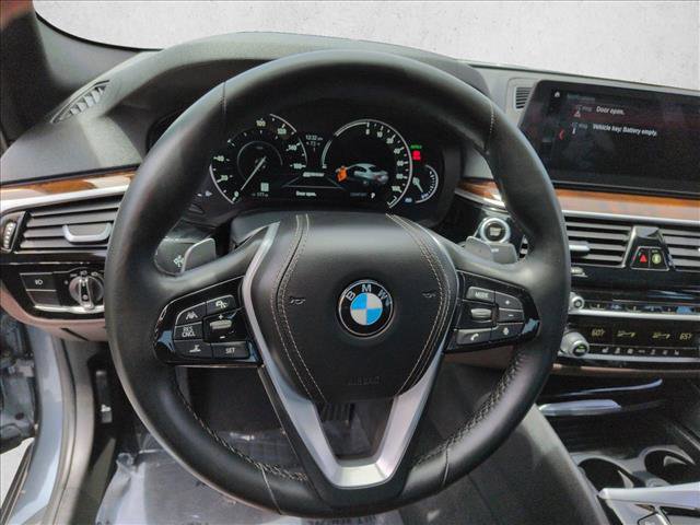Used 2018 BMW 530e RWD image 11