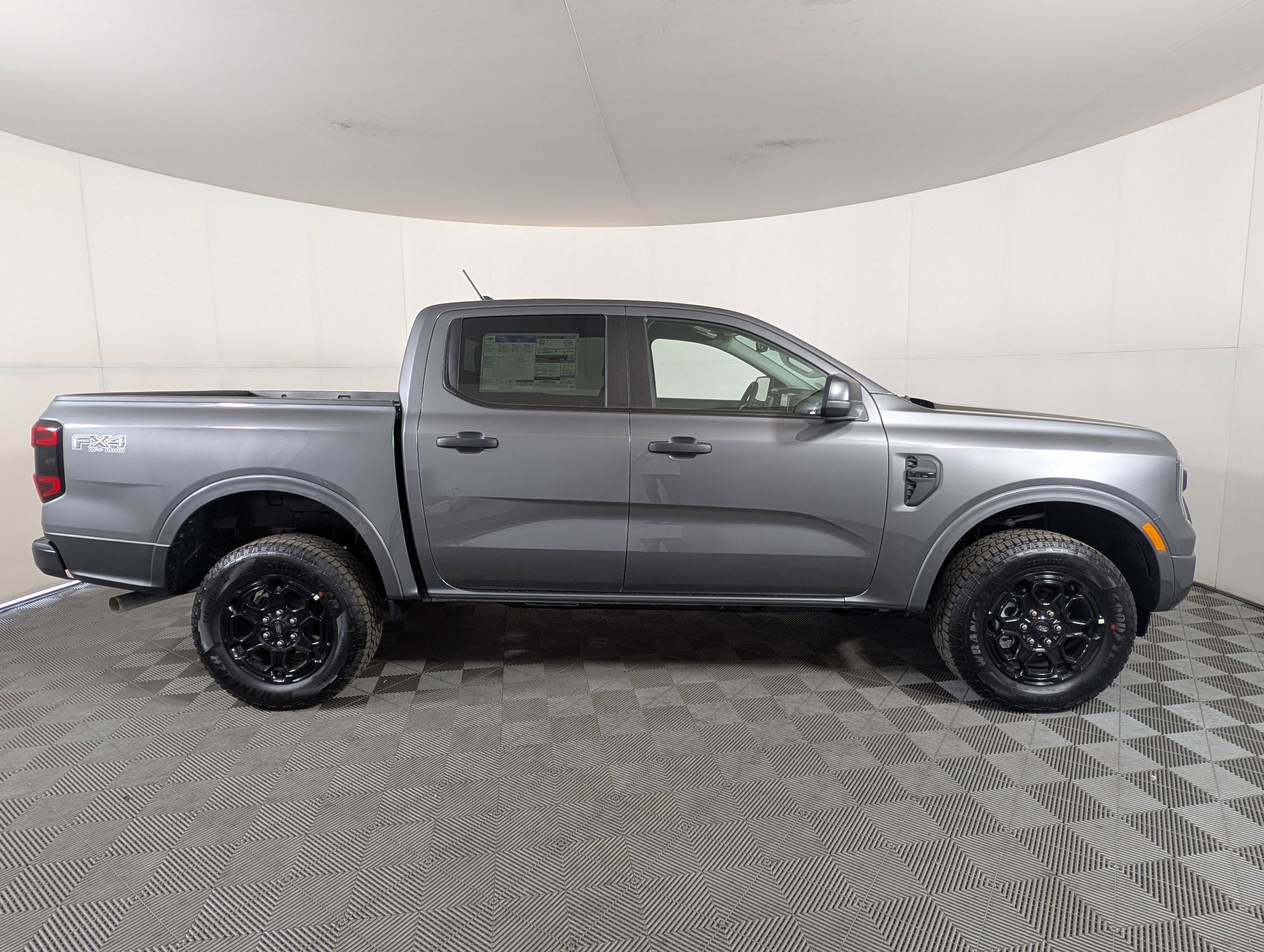 New 2025 Ford Ranger XLT w/ Equipment Group 301A High image 8