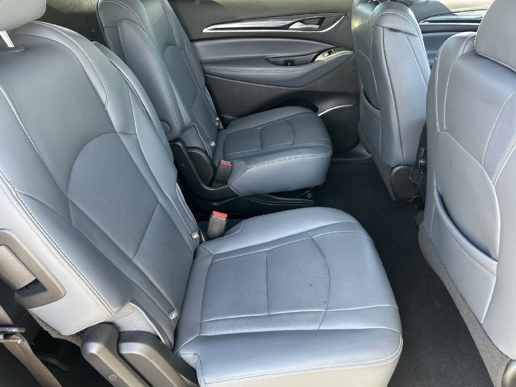 Used 2021 Buick Enclave Essence w/ Sound and Sites Package AWD/4WD image 12