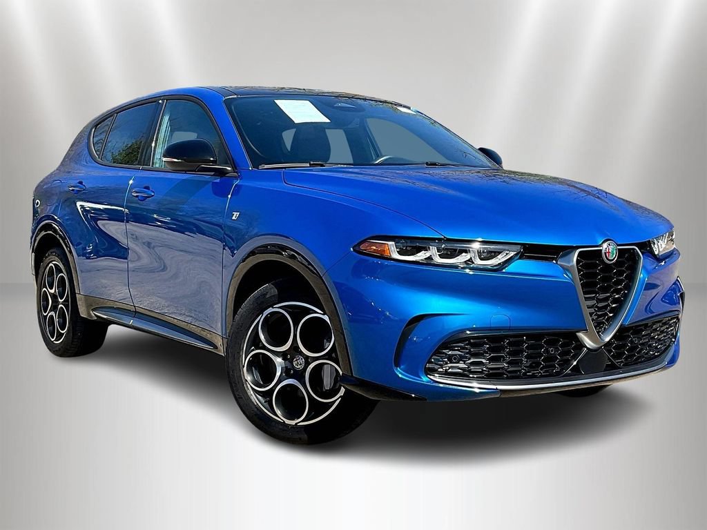 Used 2024 Alfa Romeo Tonale Ti AWD/4WD image 3