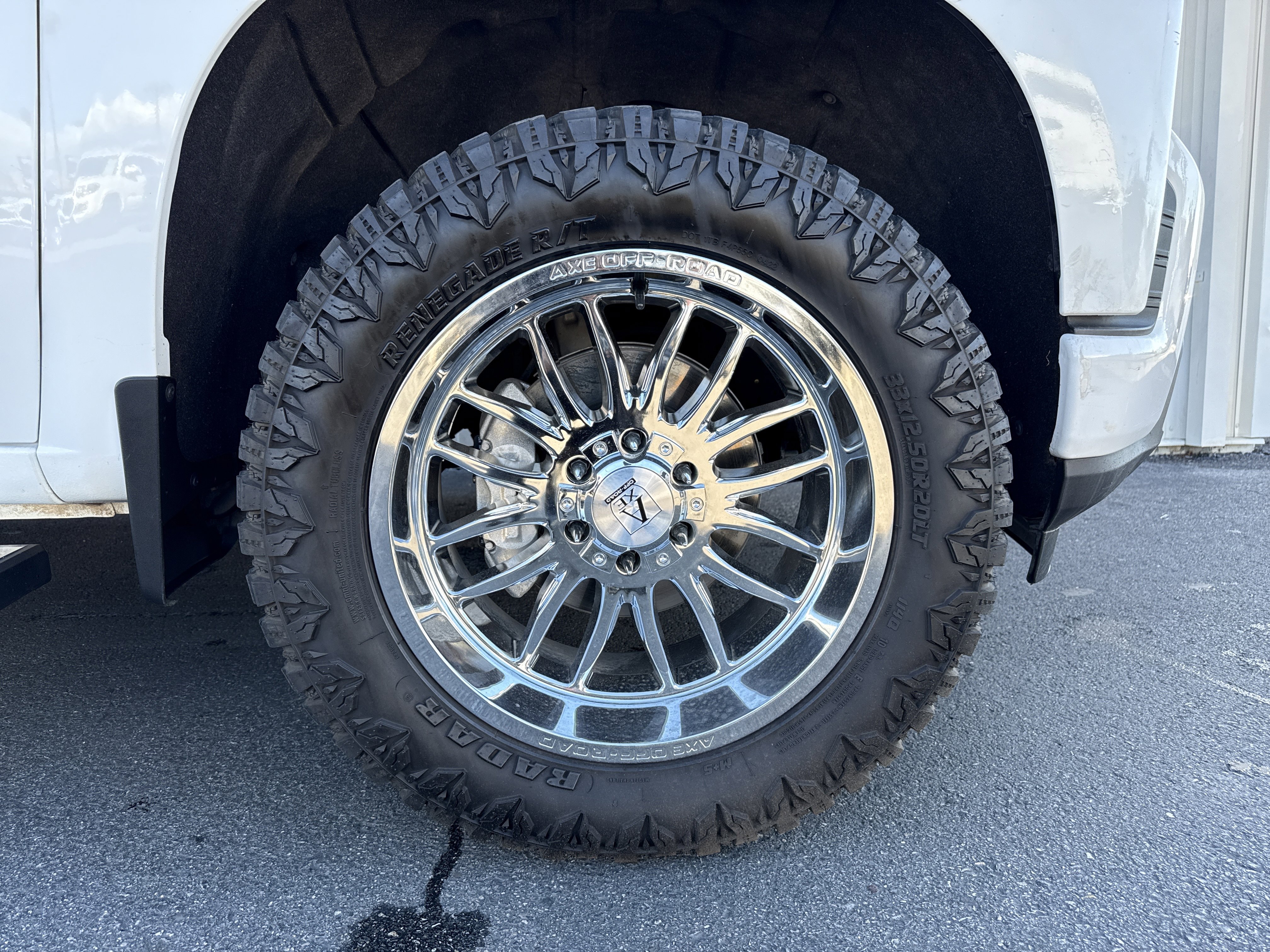 Used 2020 Chevrolet Silverado 1500 Custom w/ Custom Value Package image 35