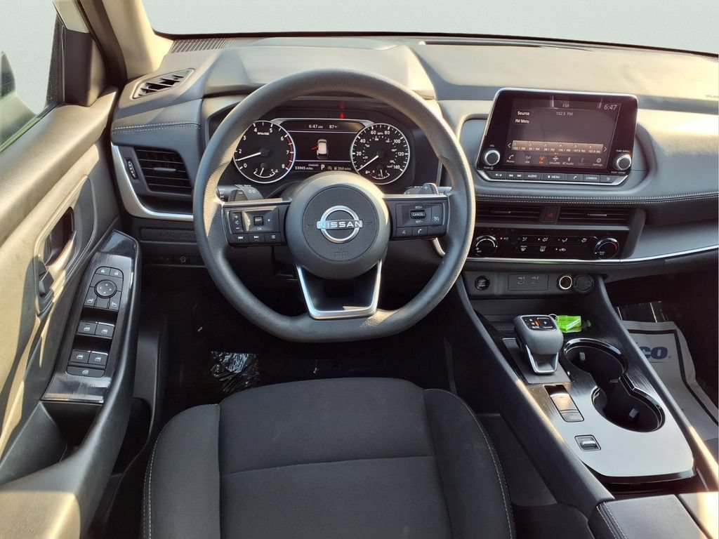 Used 2024 Nissan Rogue S FWD image 9
