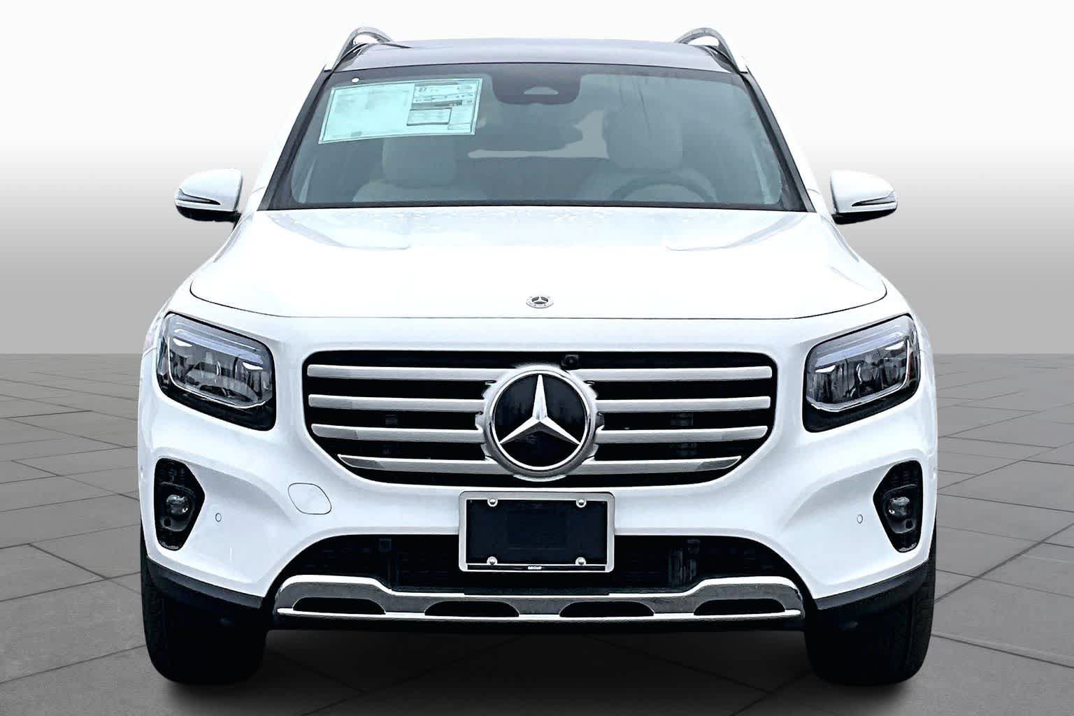 New 2026 Mercedes-Benz GLB 250 4MATIC image 3