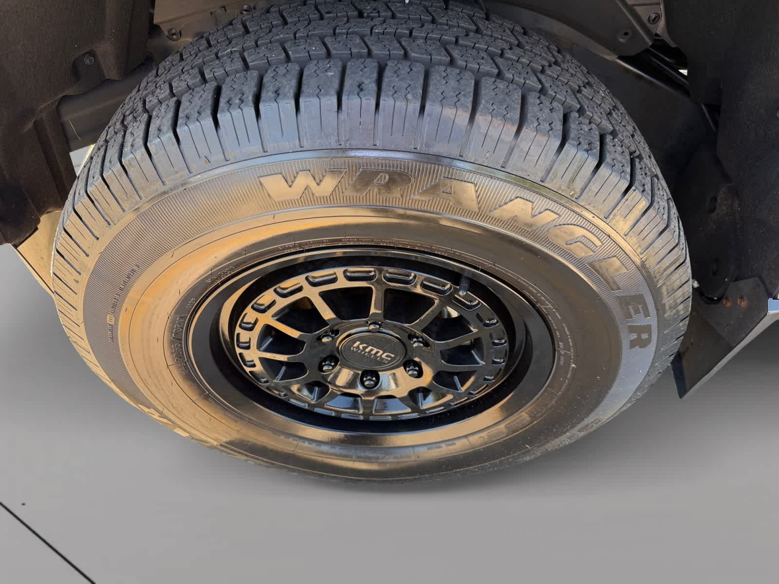 Used 2025 Toyota Tacoma SR5 AWD/4WD image 11