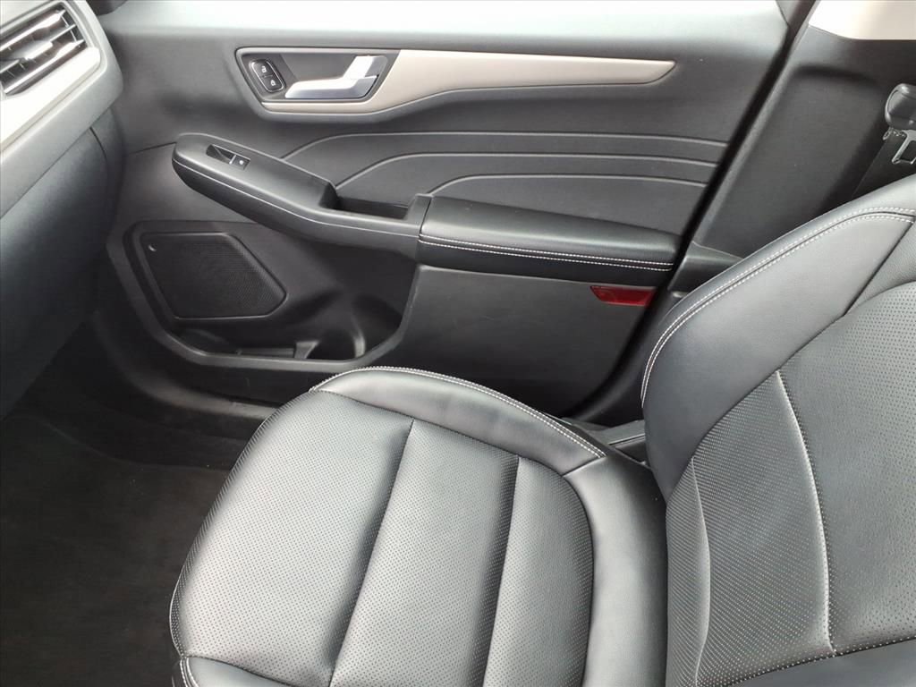 Certified 2022 Ford Escape SEL image 23