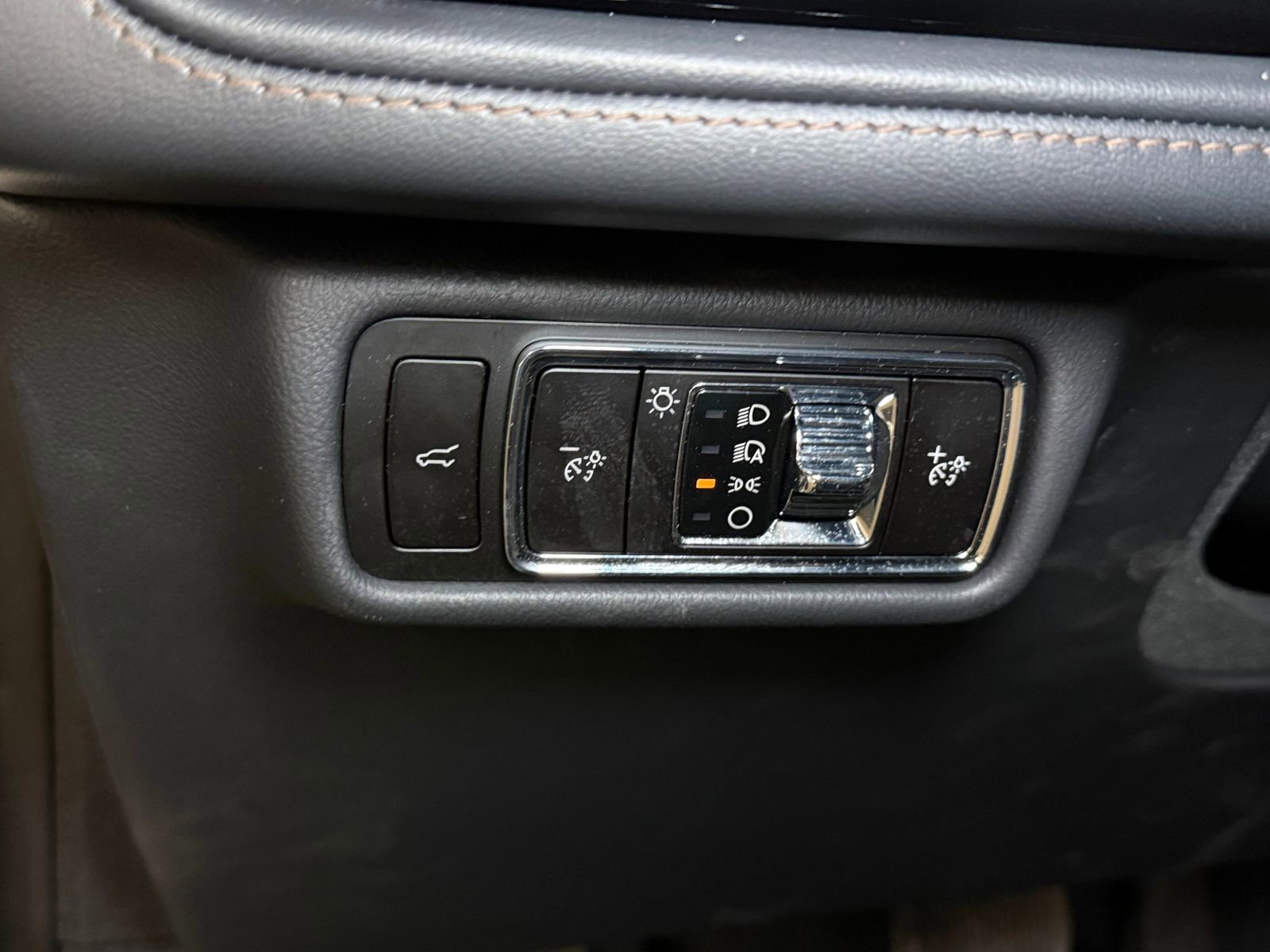 New 2026 Lincoln Aviator AWD image 32