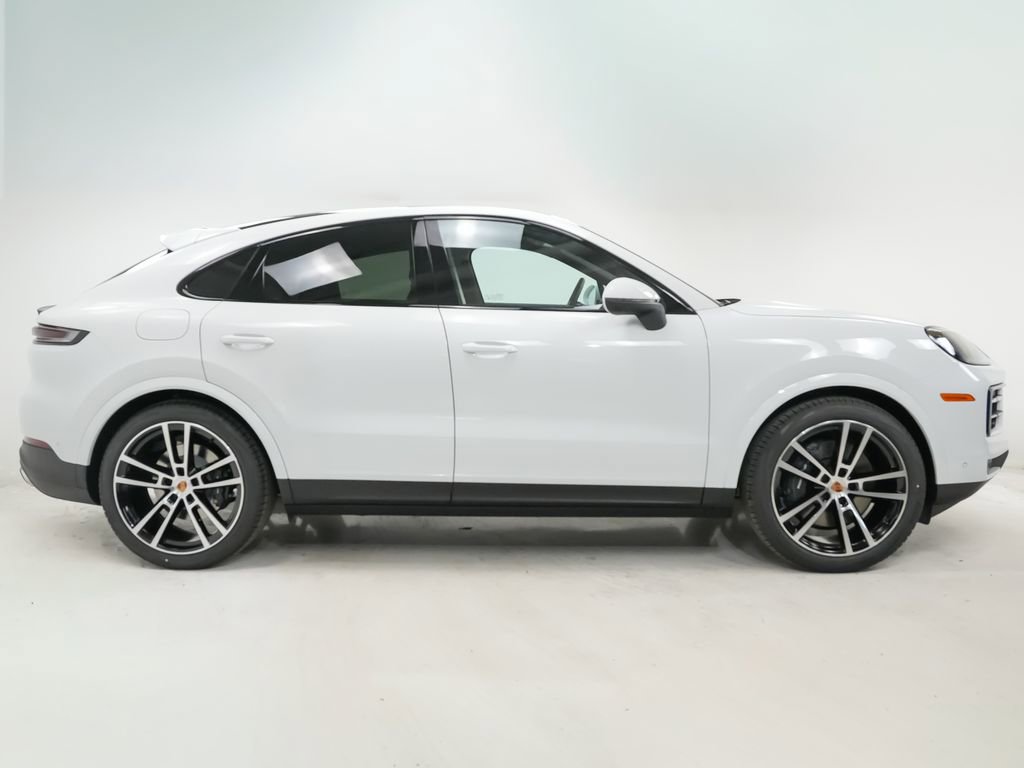 New 2026 Porsche Cayenne Coupe AWD/4WD image 9