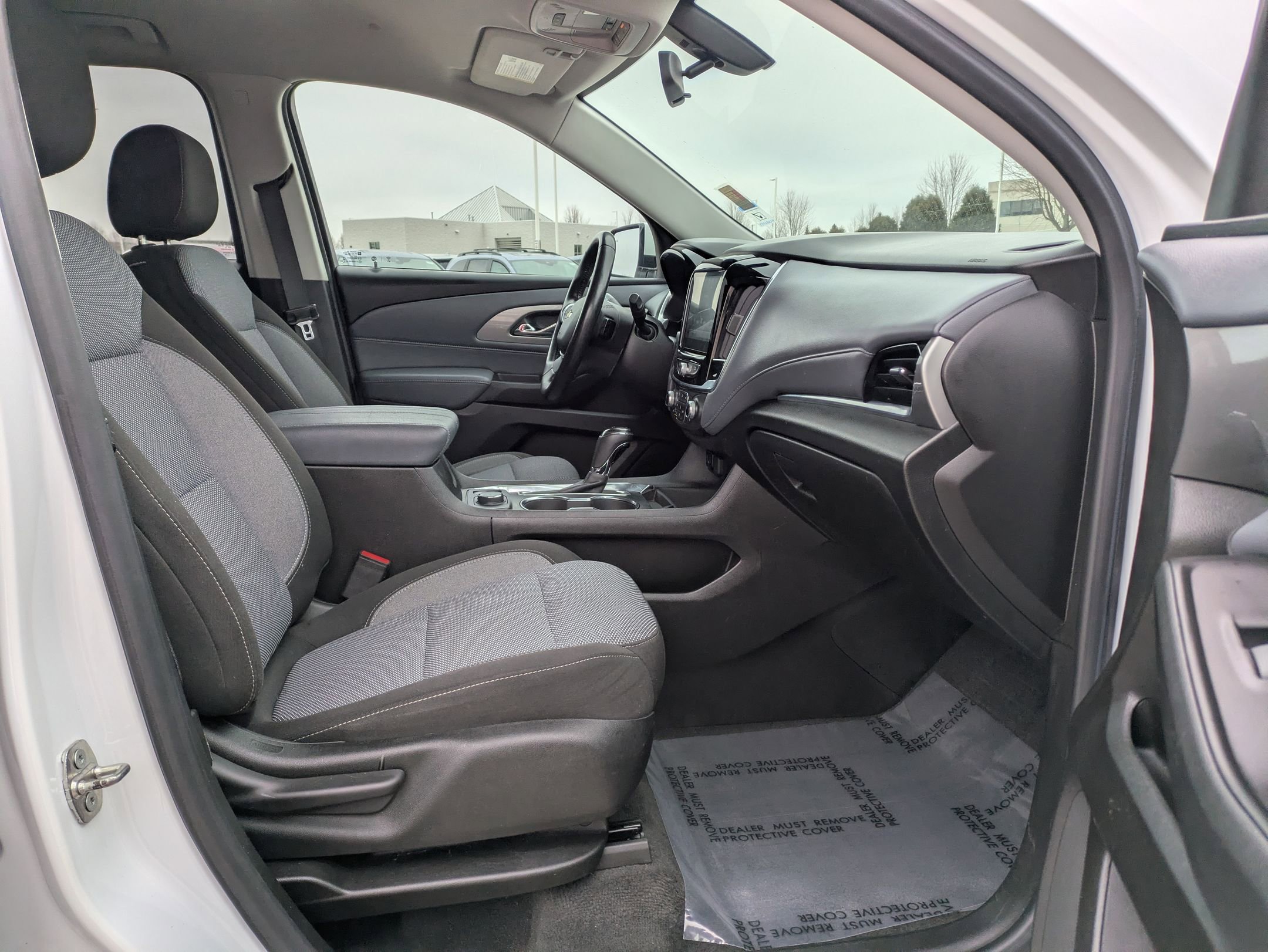 Used 2018 Chevrolet Traverse LT image 28