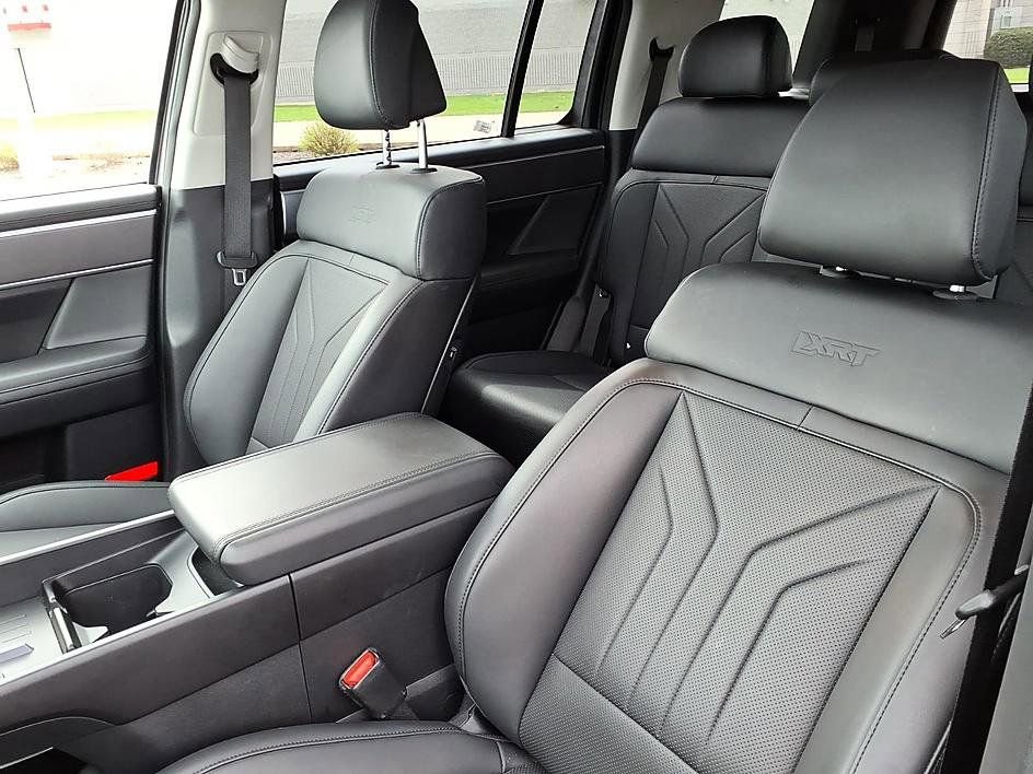Used 2024 Hyundai Santa Fe XRT AWD/4WD image 16