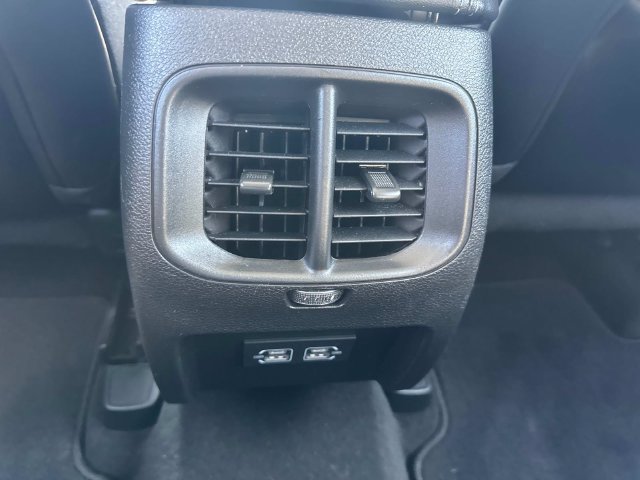Used 2021 Jeep Cherokee Latitude Lux AWD/4WD image 17