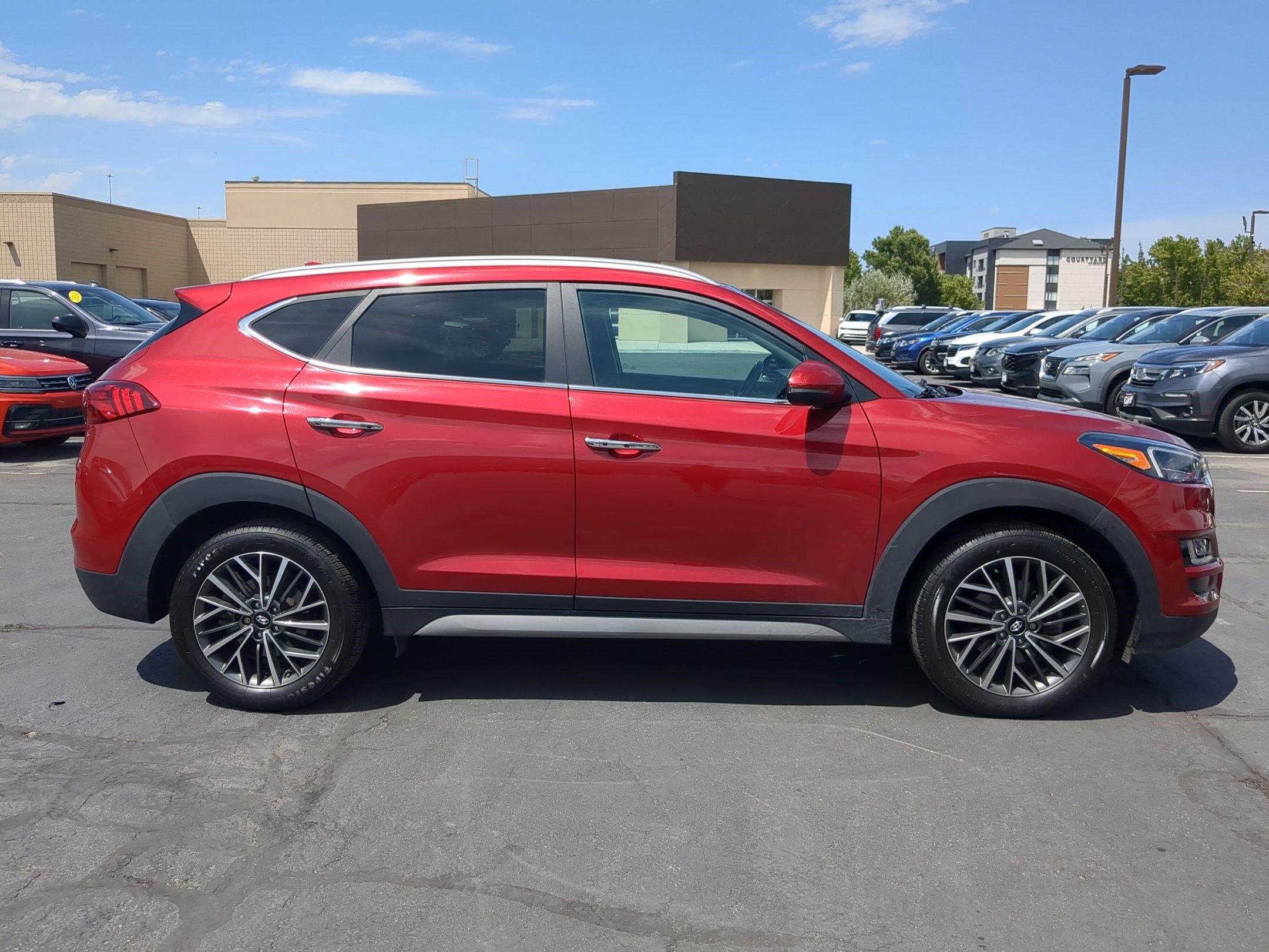 Certified 2021 Hyundai Tucson Limited AWD/4WD image 2