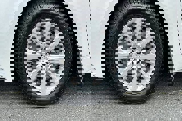 Certified 2023 Toyota Corolla LE image 30