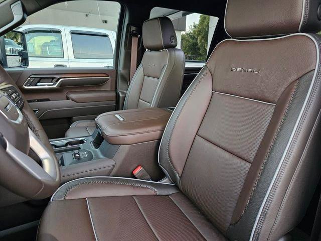 New 2026 GMC Sierra 2500 Denali w/ Technology Package image 16