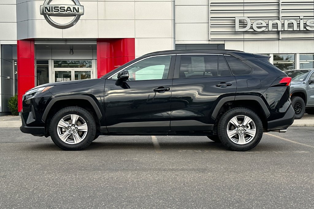 Used 2025 Toyota RAV4 XLE AWD/4WD image 10