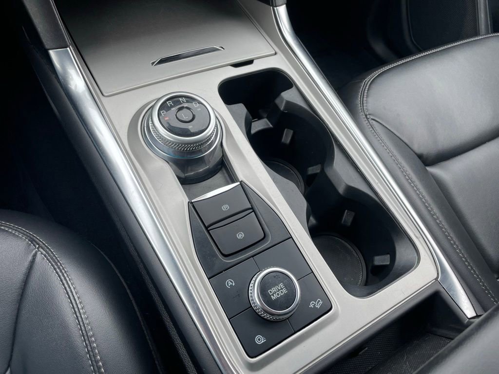 Used 2023 Ford Explorer XLT w/ Equipment Group 202A image 14