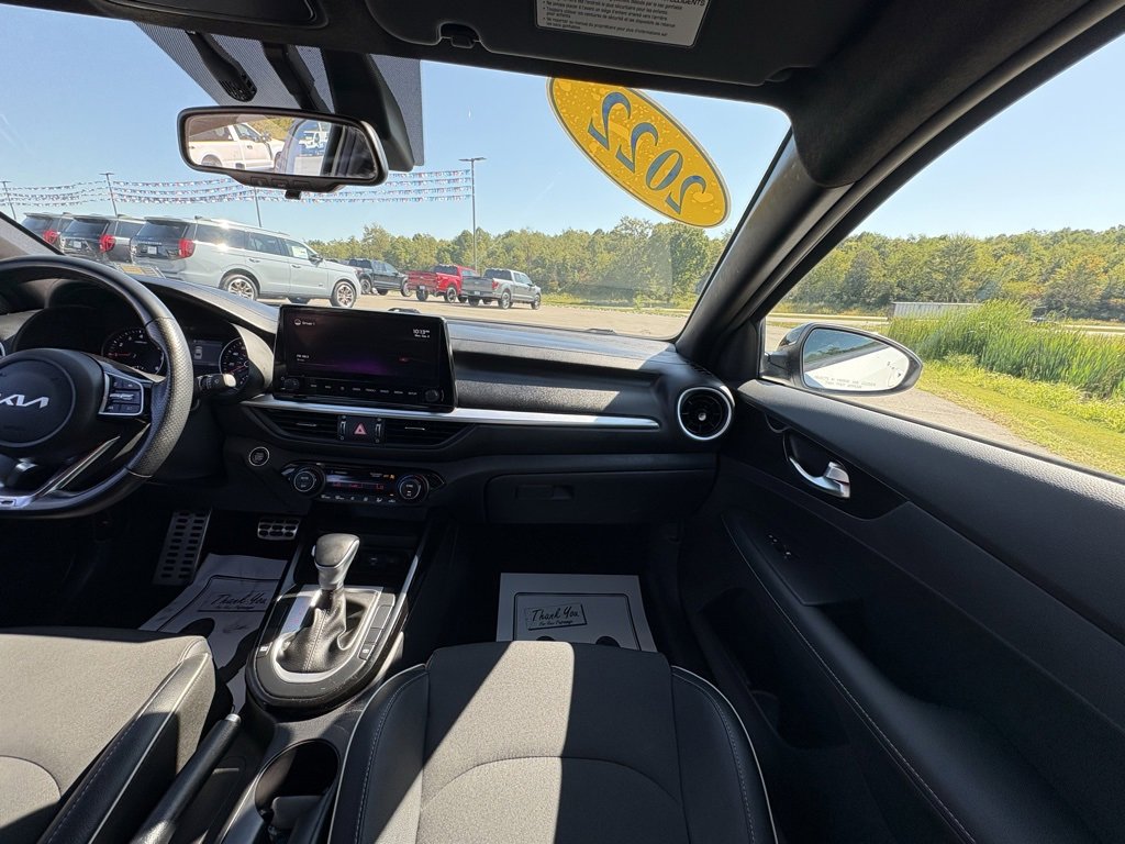 Used 2022 Kia Forte GT-Line image 30