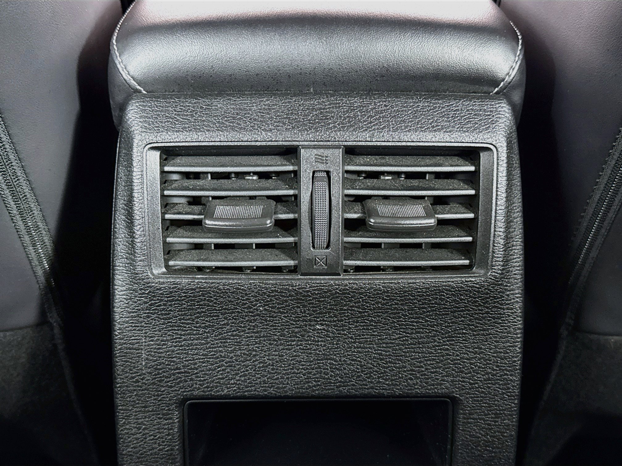 Used 2022 Mitsubishi Outlander SEL Black Edition FWD image 25