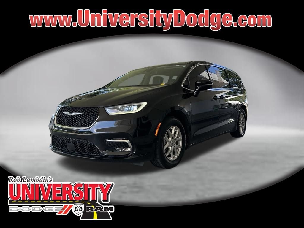 Used 2024 Chrysler Pacifica Touring-L