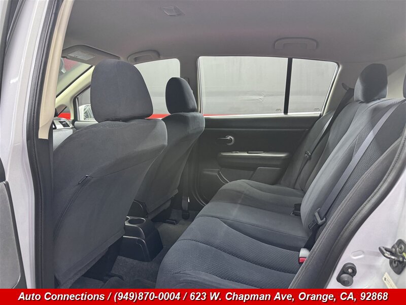 Used 2012 Nissan Versa 1.8 S FWD image 9