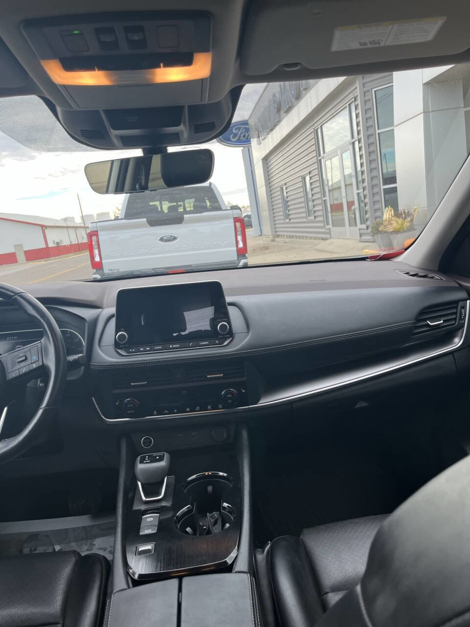 Used 2023 Nissan Rogue SV w/ SV Premium B Package image 13