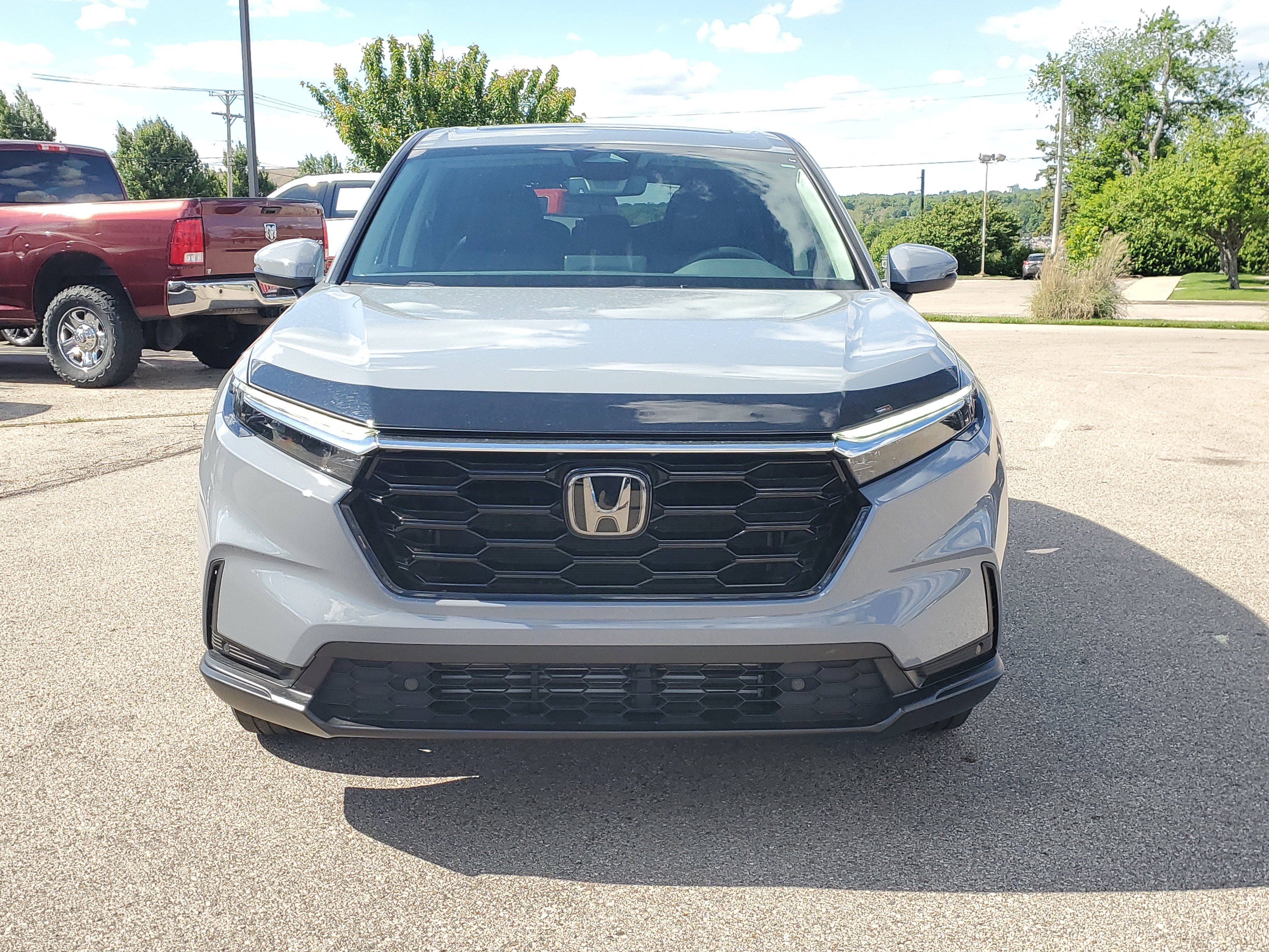 Used 2024 Honda CR-V EX-L image 2