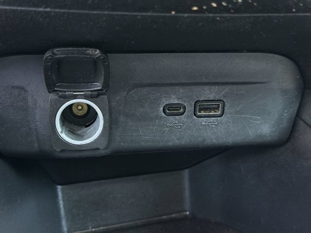 Used 2024 Chevrolet Trax LS w/ LS Convenience Package FWD image 19