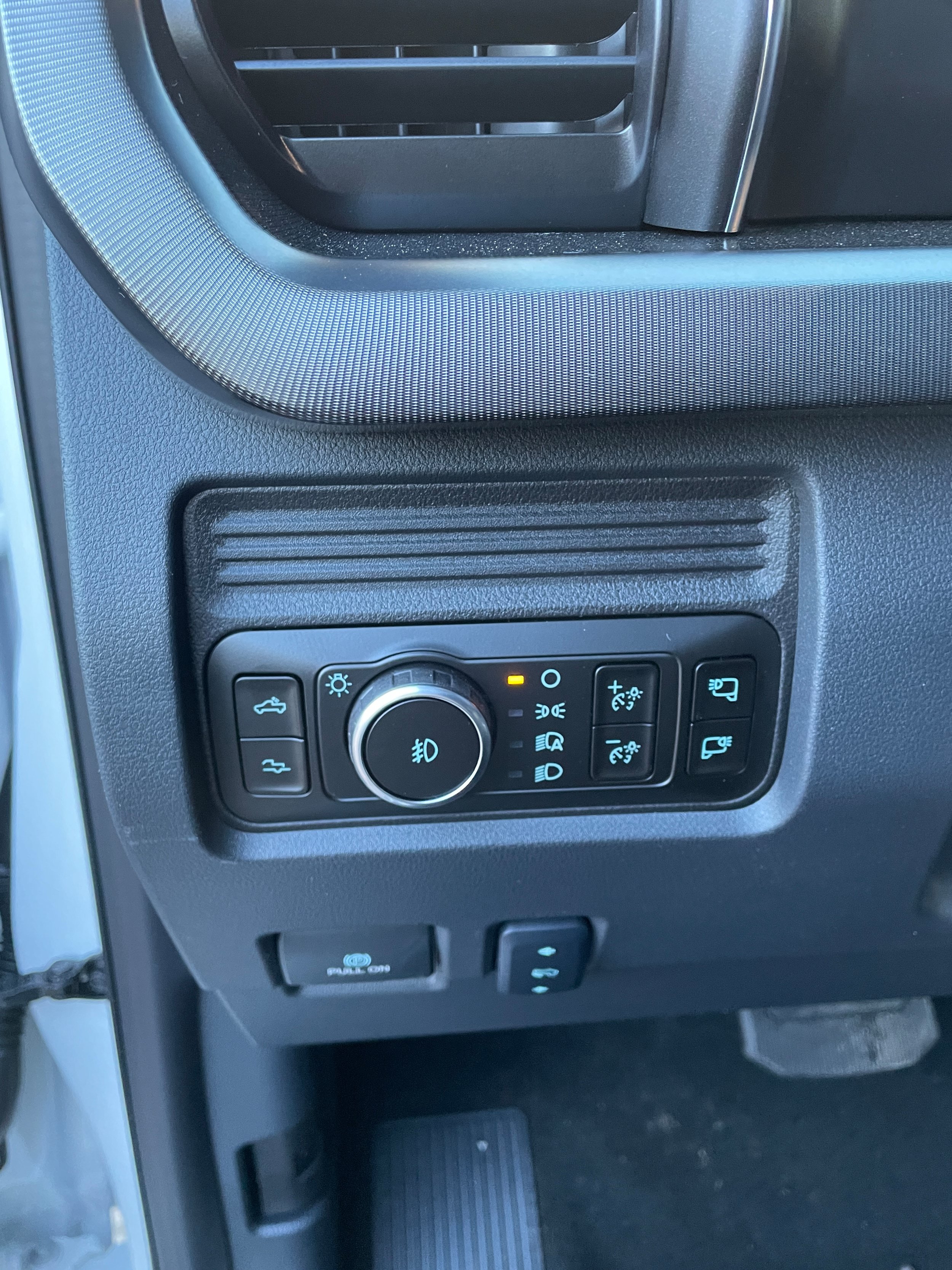 New 2026 Ford F250 Platinum AWD/4WD image 17