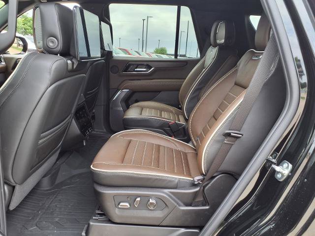 New 2026 GMC Yukon Denali Ultimate AWD/4WD image 20