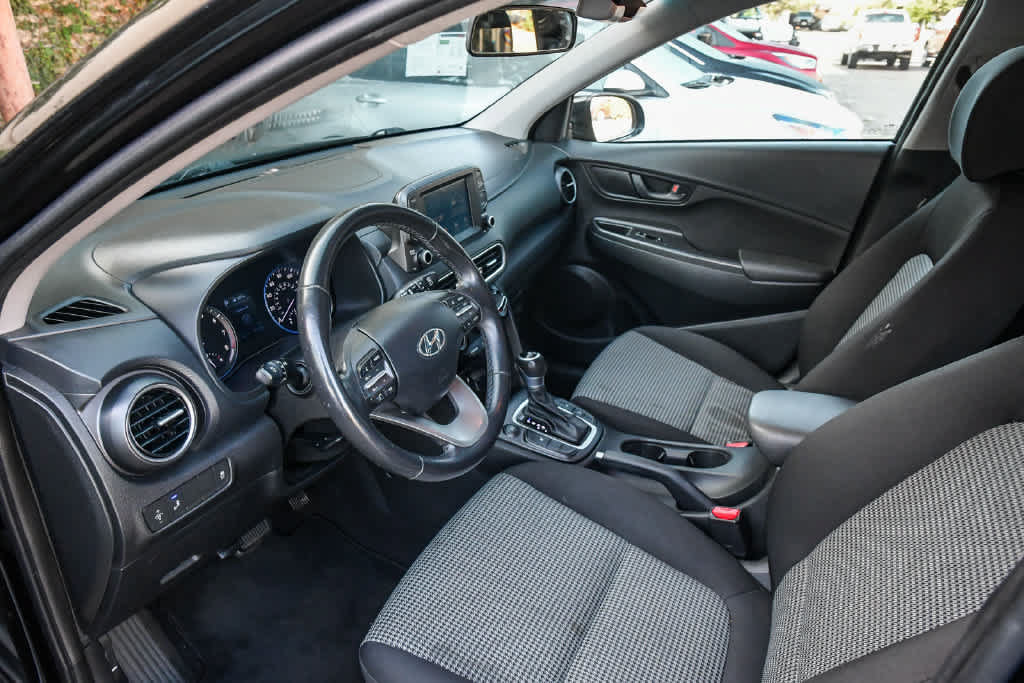 Used 2018 Hyundai Kona SEL FWD image 16