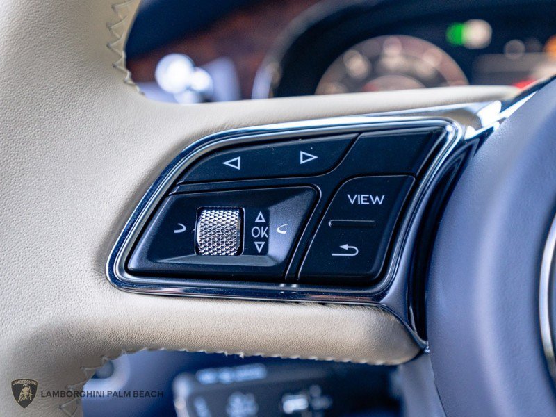 Used 2026 Bentley Bentayga Extended Wheelbase AWD/4WD image 23