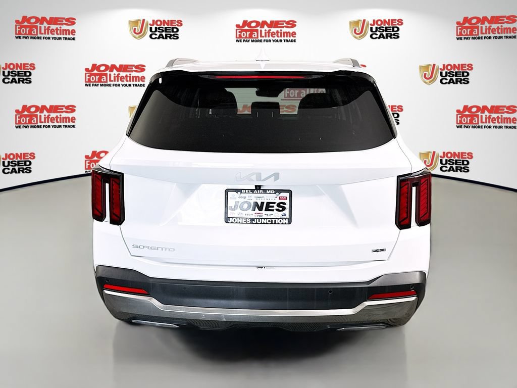 Certified 2024 Kia Sorento S AWD/4WD image 16