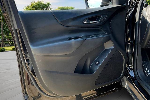 Used 2023 Chevrolet Equinox LT w/ Driver Convenience Package image 22