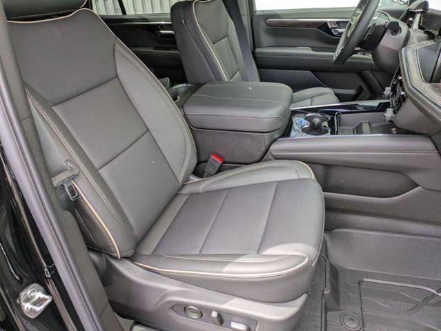 New 2026 Chevrolet Tahoe Premier w/ Sun And Tow Package AWD/4WD image 32