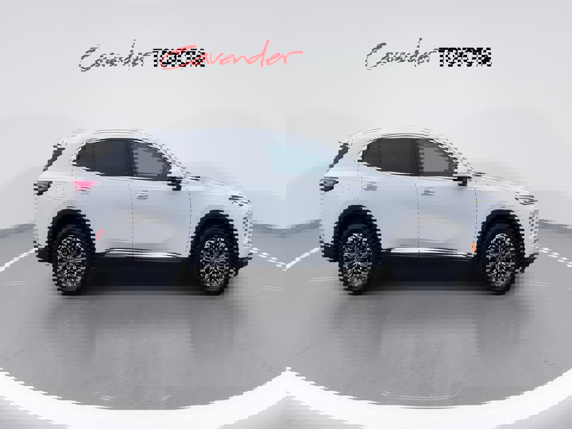 Used 2025 Buick Envision Preferred image 9