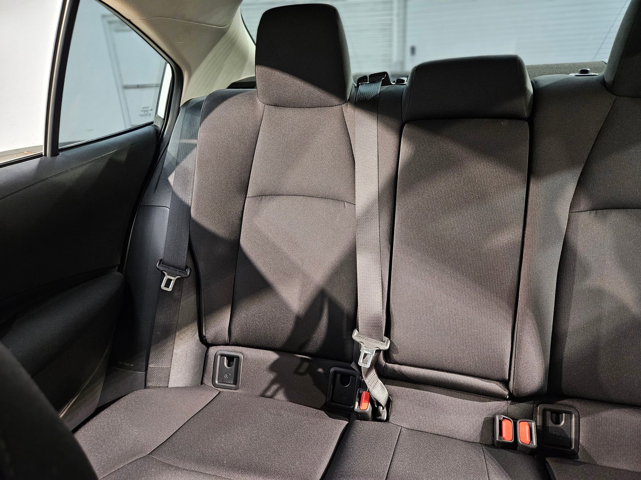 Used 2022 Toyota Corolla LE image 12