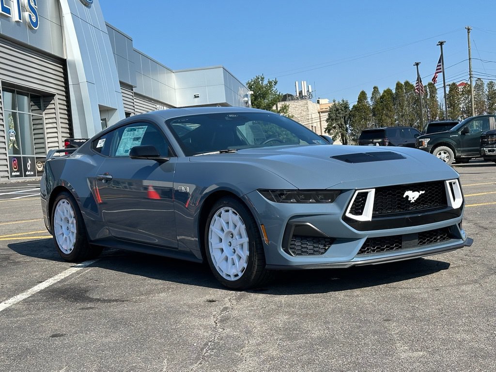New 2026 Ford Mustang GT Premium w/ GT Performance Package RWD image 29