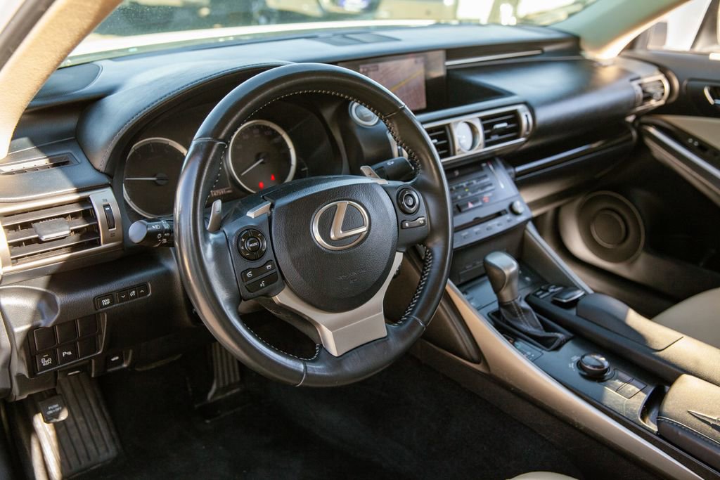 Used 2014 Lexus IS 350 w/ Navigation Package image 10
