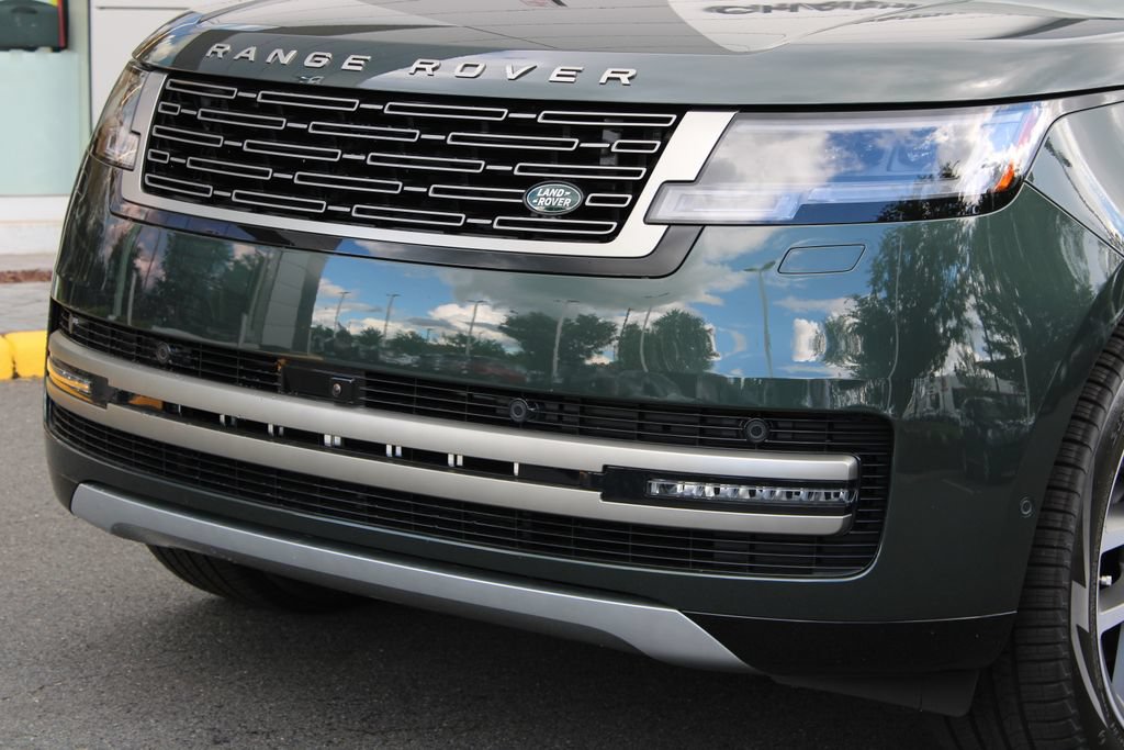New 2026 Land Rover Range Rover SE AWD/4WD image 3