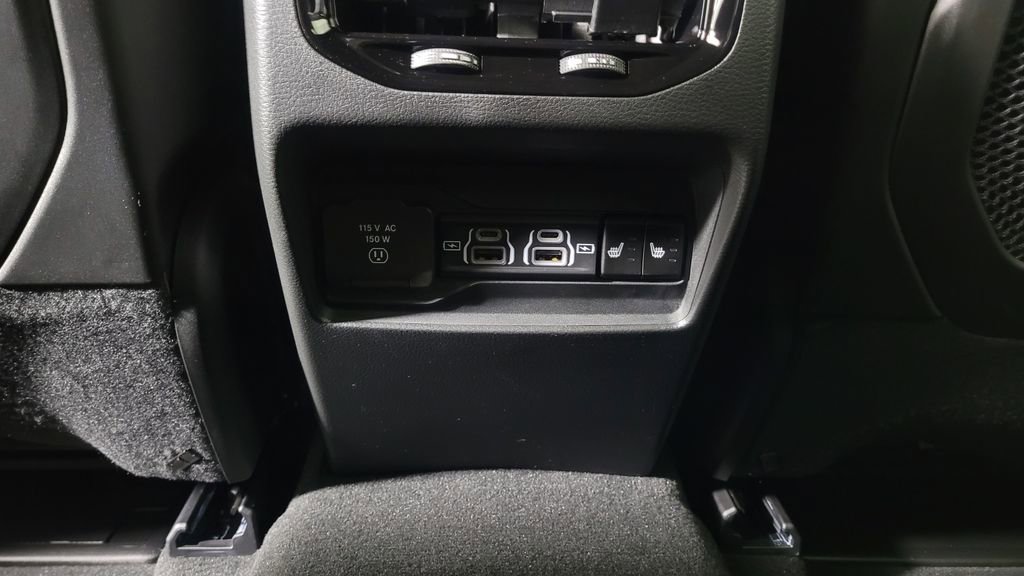 New 2025 Jeep Grand Cherokee Limited image 30