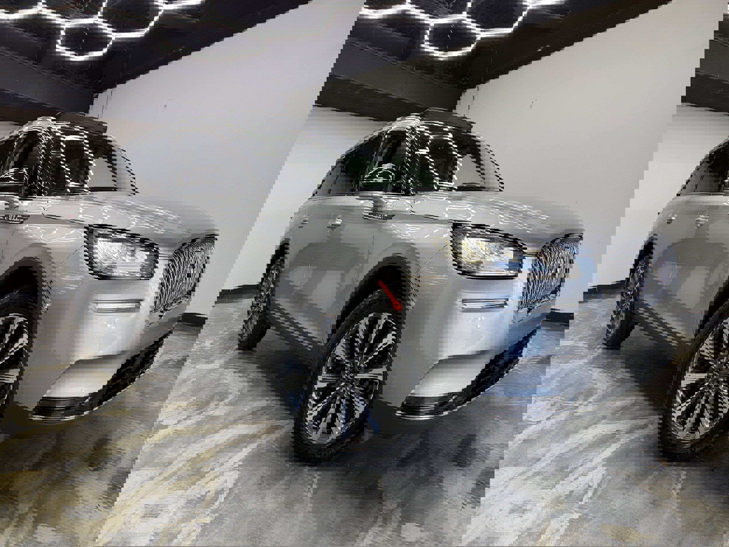 Used 2021 Lincoln Corsair Reserve w/ Elements Package image 6