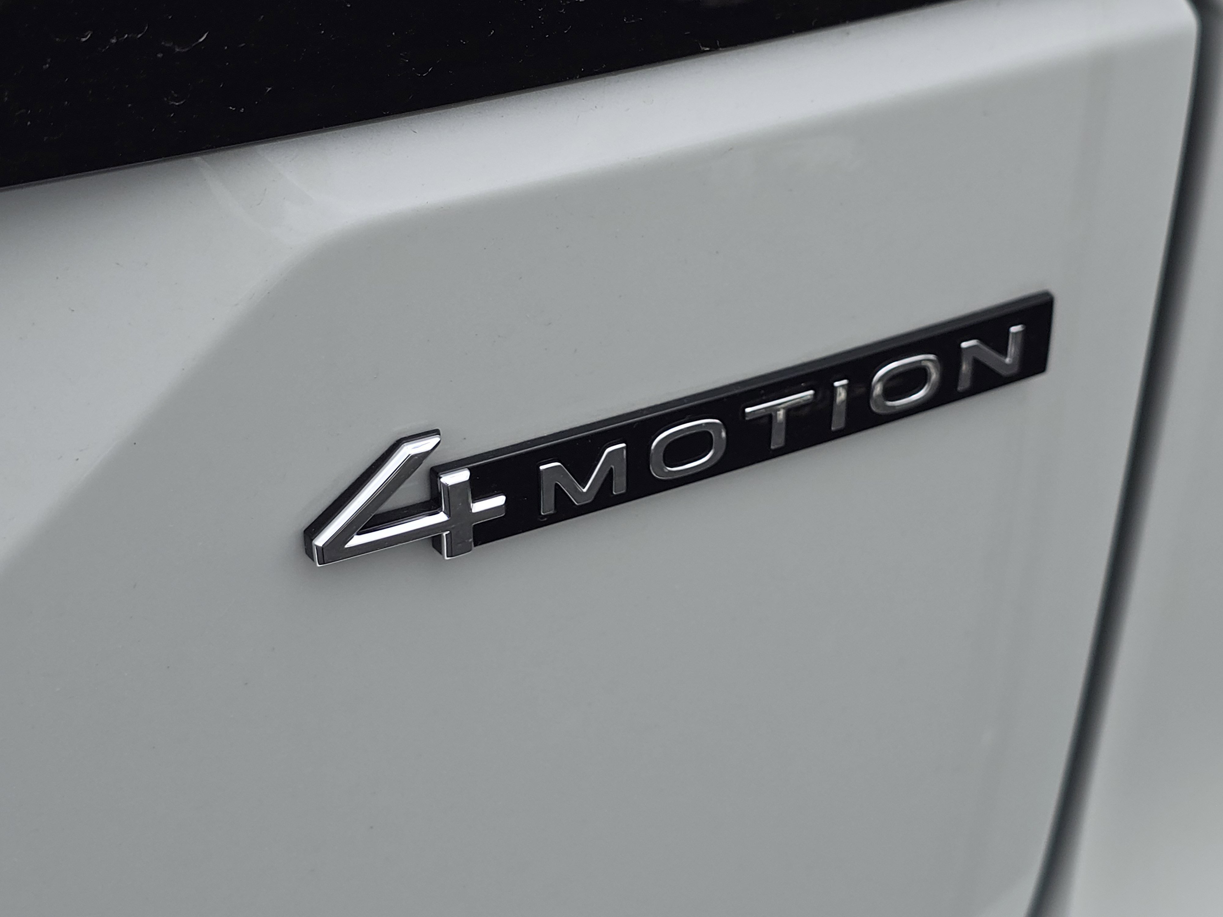 New 2026 Volkswagen Atlas Peak Edition AWD/4WD image 14