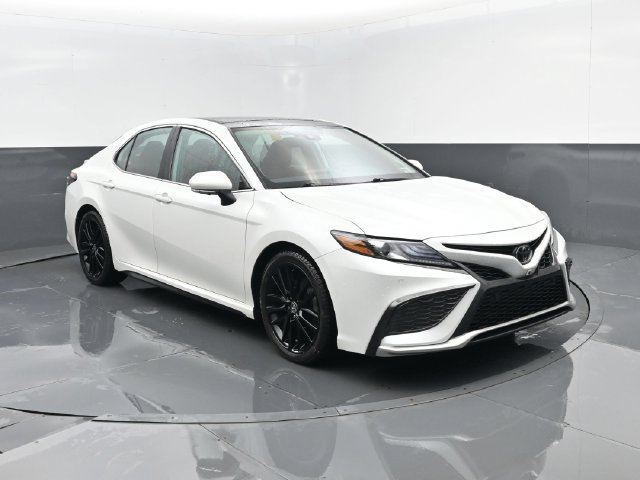 Used 2021 Toyota Camry XSE w/ Navigation Package AWD/4WD image 3