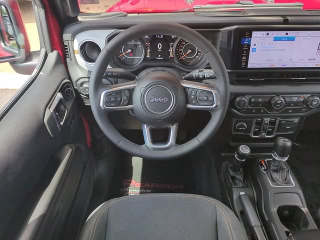 Used 2026 Jeep Wrangler Unlimited Sahara AWD/4WD image 16