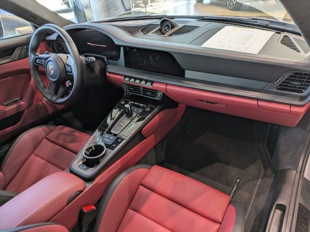 Used 2025 Porsche 911 Carrera 4 GTS image 15