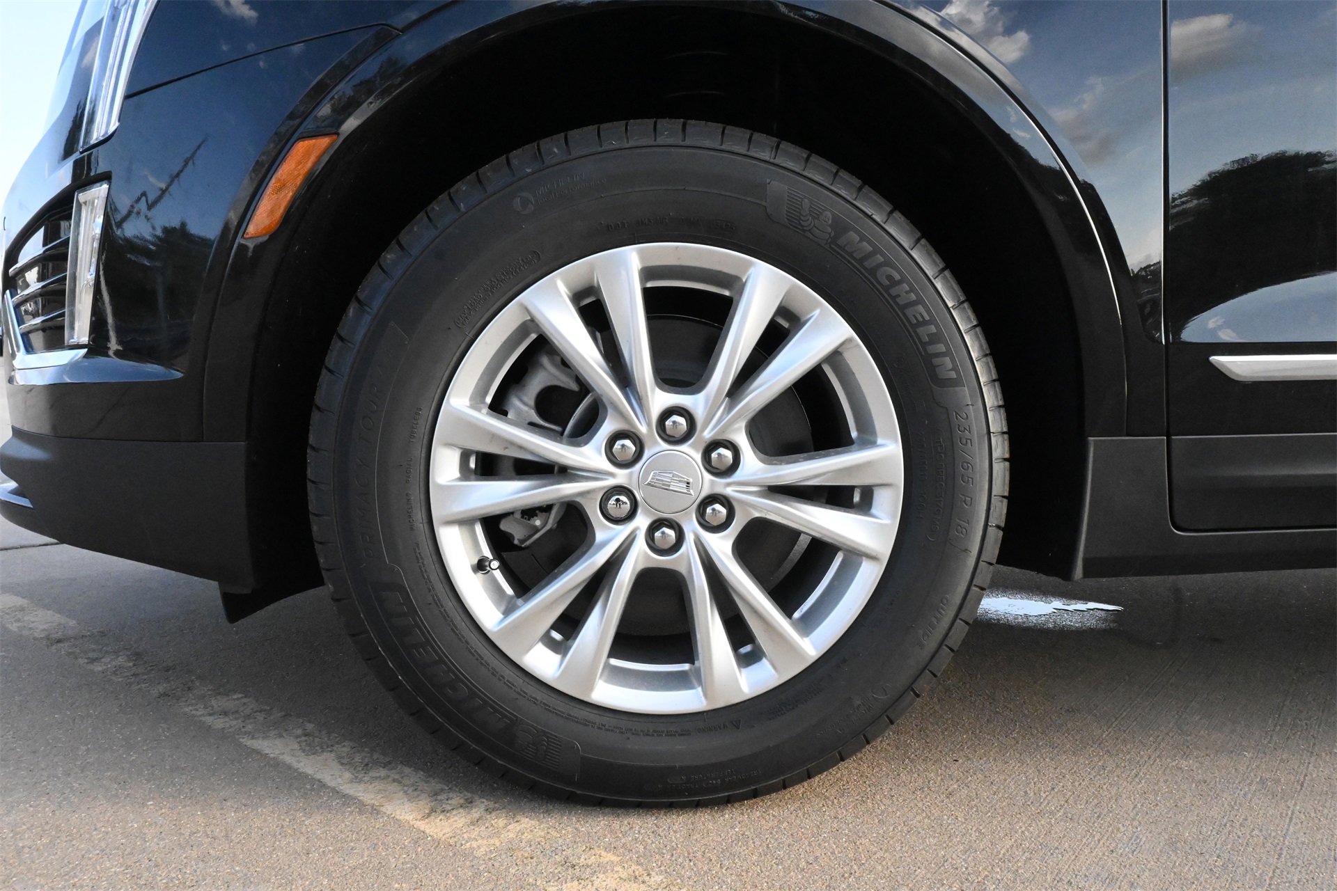 New 2026 Cadillac XT5 Luxury w/ LPO, Floor Liner Package image 29