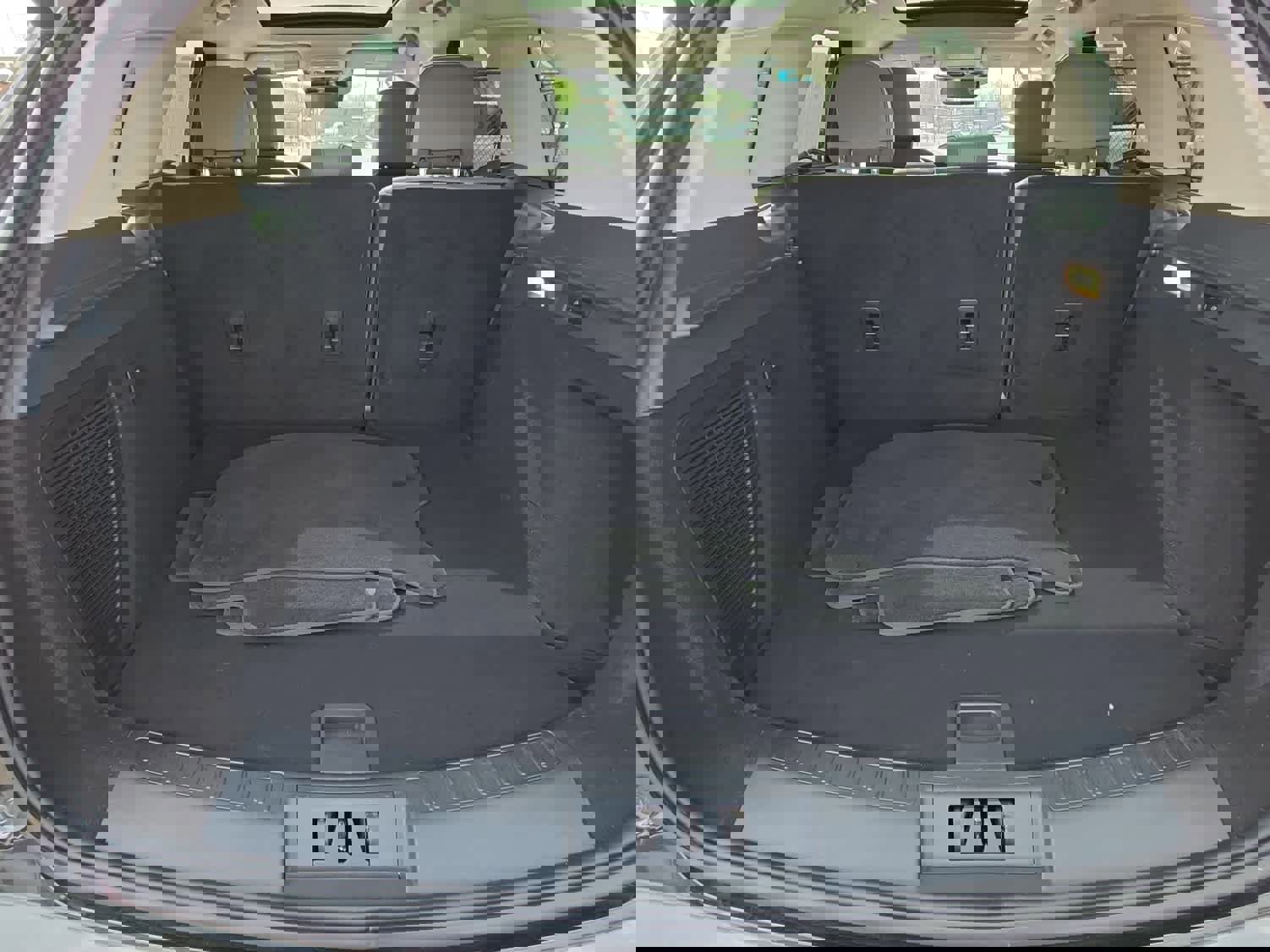 Used 2023 Lincoln Corsair AWD w/ Equipment Group 101A image 9