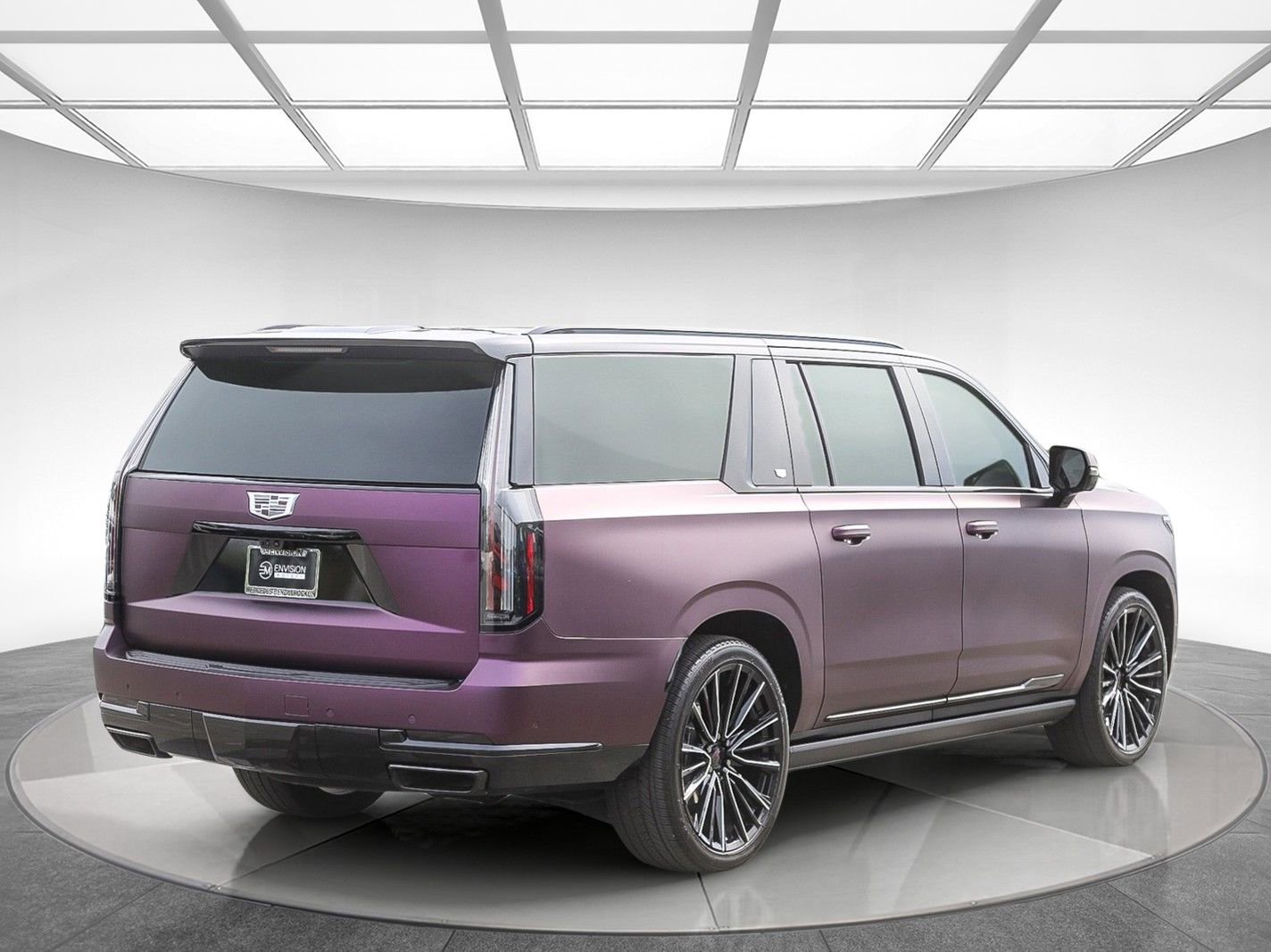 Used 2025 Cadillac Escalade ESV Sport Platinum AWD/4WD image 4