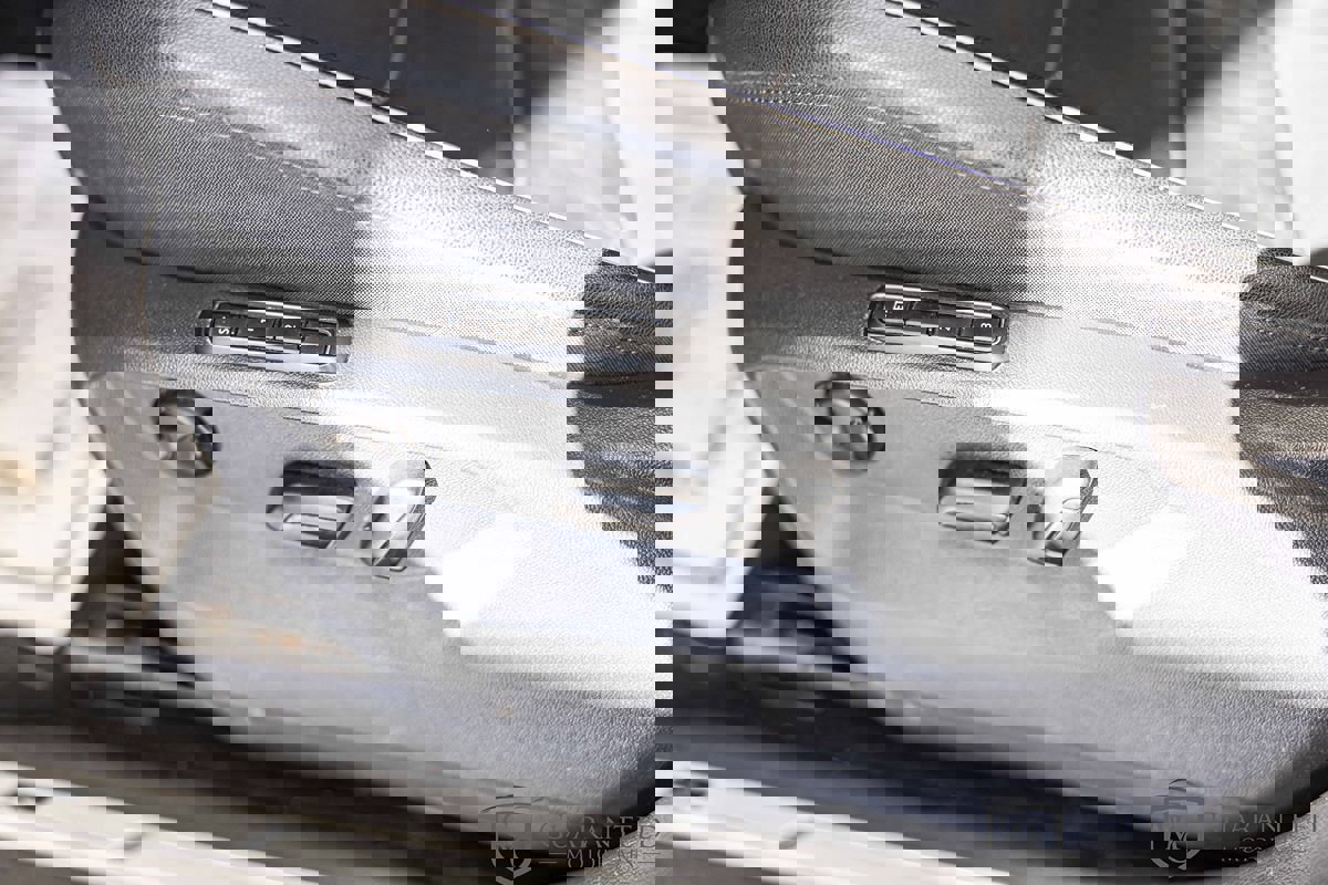 Used 2019 Volkswagen Tiguan SEL Premium image 24