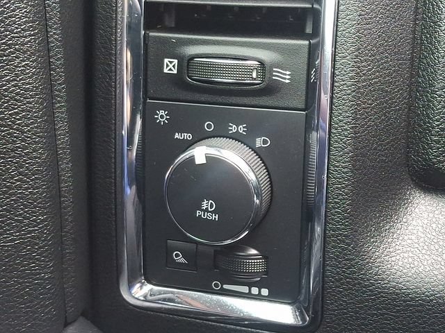 Used 2017 RAM 1500 Laramie w/ Convenience Group AWD/4WD image 25